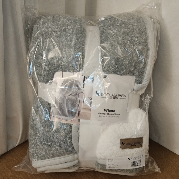 Koolaburra by UGG Wiona Blanket HOST PICK! - Picture 3 of 6
